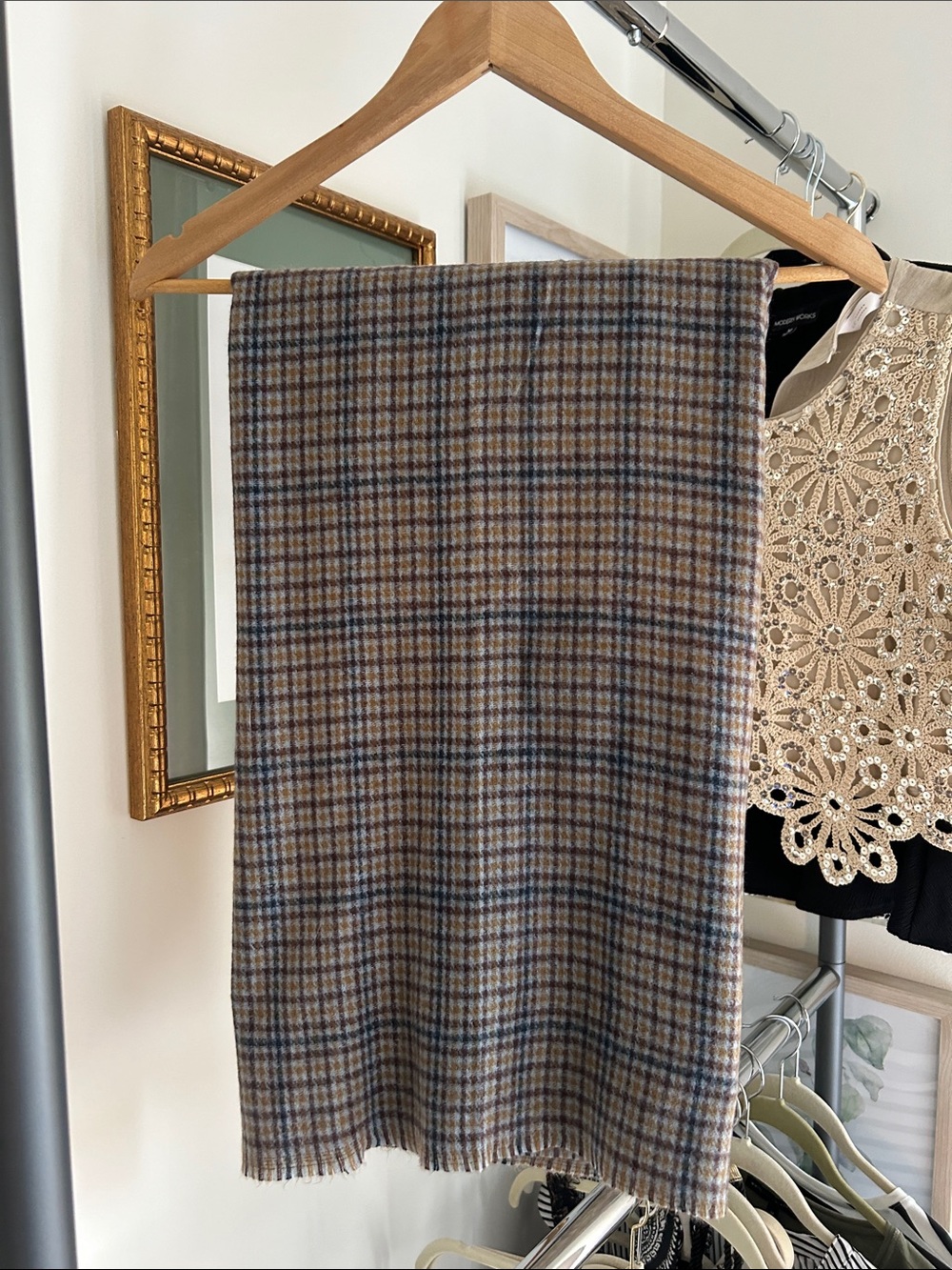 Pretty 37x82" acrylic brown navy gold large and soft  scarf never worn